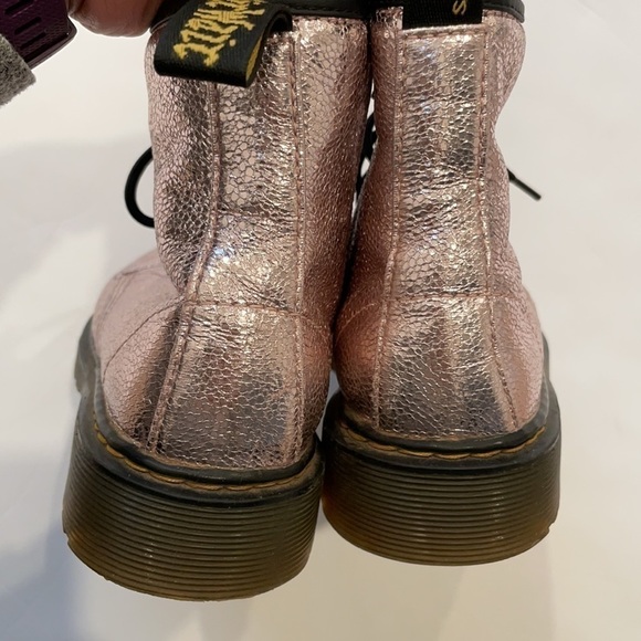 Dr. Martens 1460J shiny rose pink pascal 8eye leather boots 5 - Picture 6 of 9